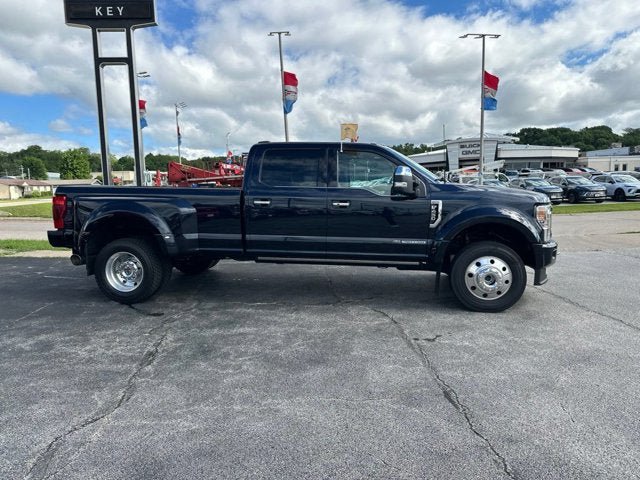 Certified 2022 Ford F450 Platinum w/ FX4 Off-Road Package AWD/4WD image 4