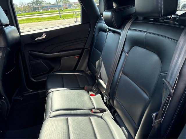 Certified 2024 Ford Escape Platinum AWD/4WD image 10