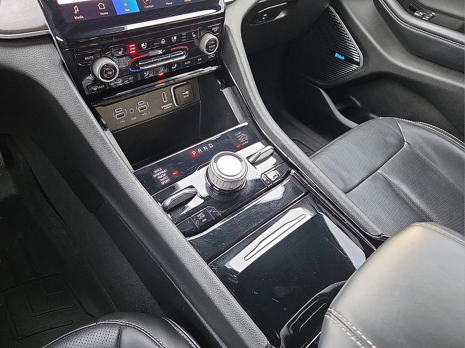 Used 2022 Jeep Grand Cherokee Overland image 25