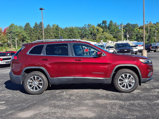 Used 2019 Jeep Cherokee Latitude Plus w/ Cold Weather Group AWD/4WD image 7