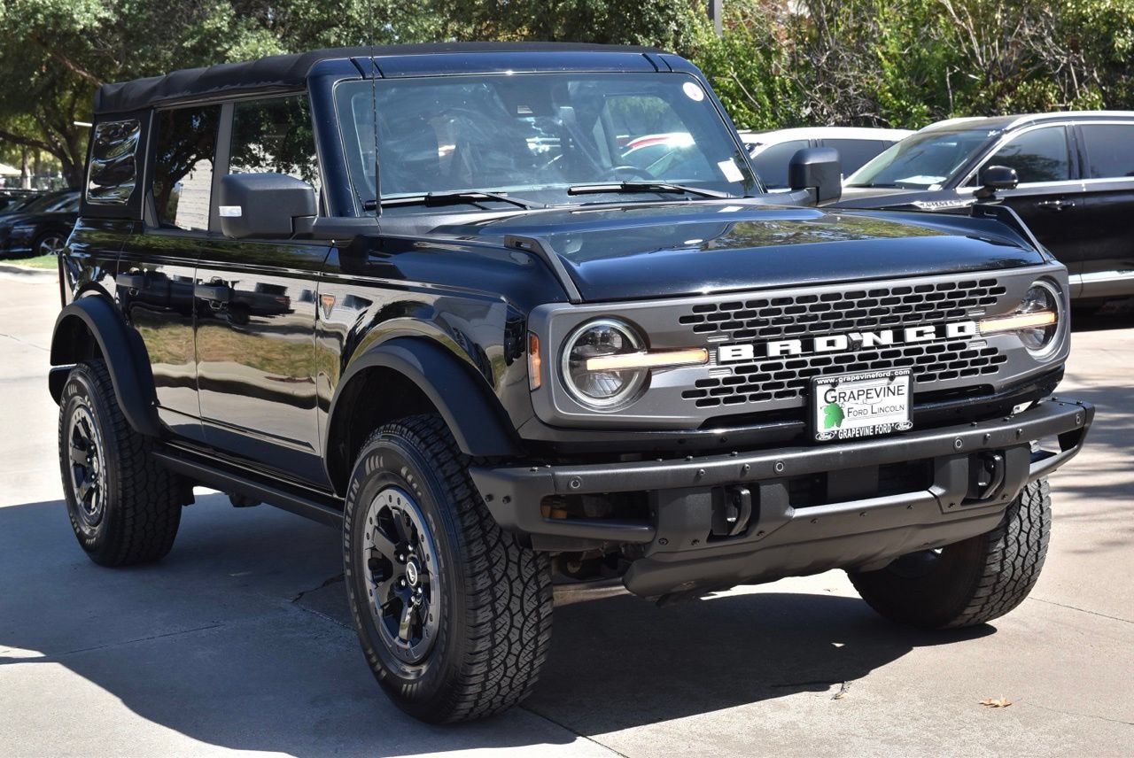 Certified 2022 Ford Bronco Badlands AWD/4WD image 4