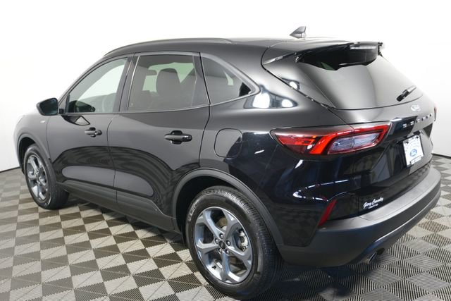 Certified 2025 Ford Escape ST-Line image 5