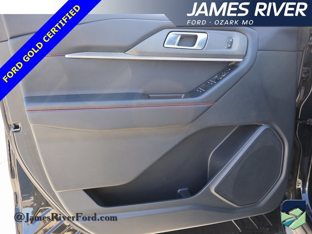 Certified 2025 Ford Explorer ST-Line w/ ST-Line Street Pack image 22