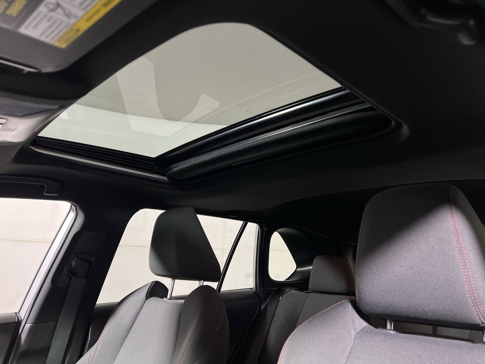 Used 2021 Toyota RAV4 SE w/ Weather & Moonroof Package image 22