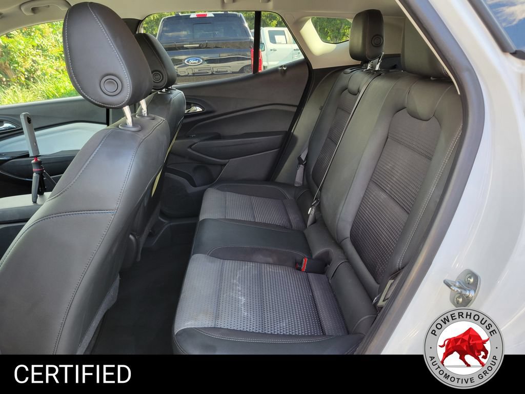 Used 2024 Chevrolet Trax LT FWD image 16