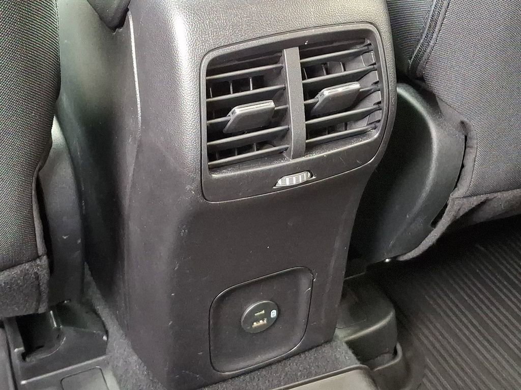 Certified 2022 Ford Escape SE w/ Cold Weather Package image 11