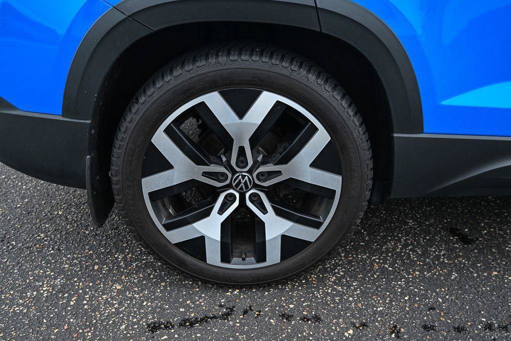 Used 2022 Volkswagen Taos SEL AWD/4WD image 14
