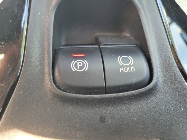 Used 2020 Toyota Corolla LE FWD image 25