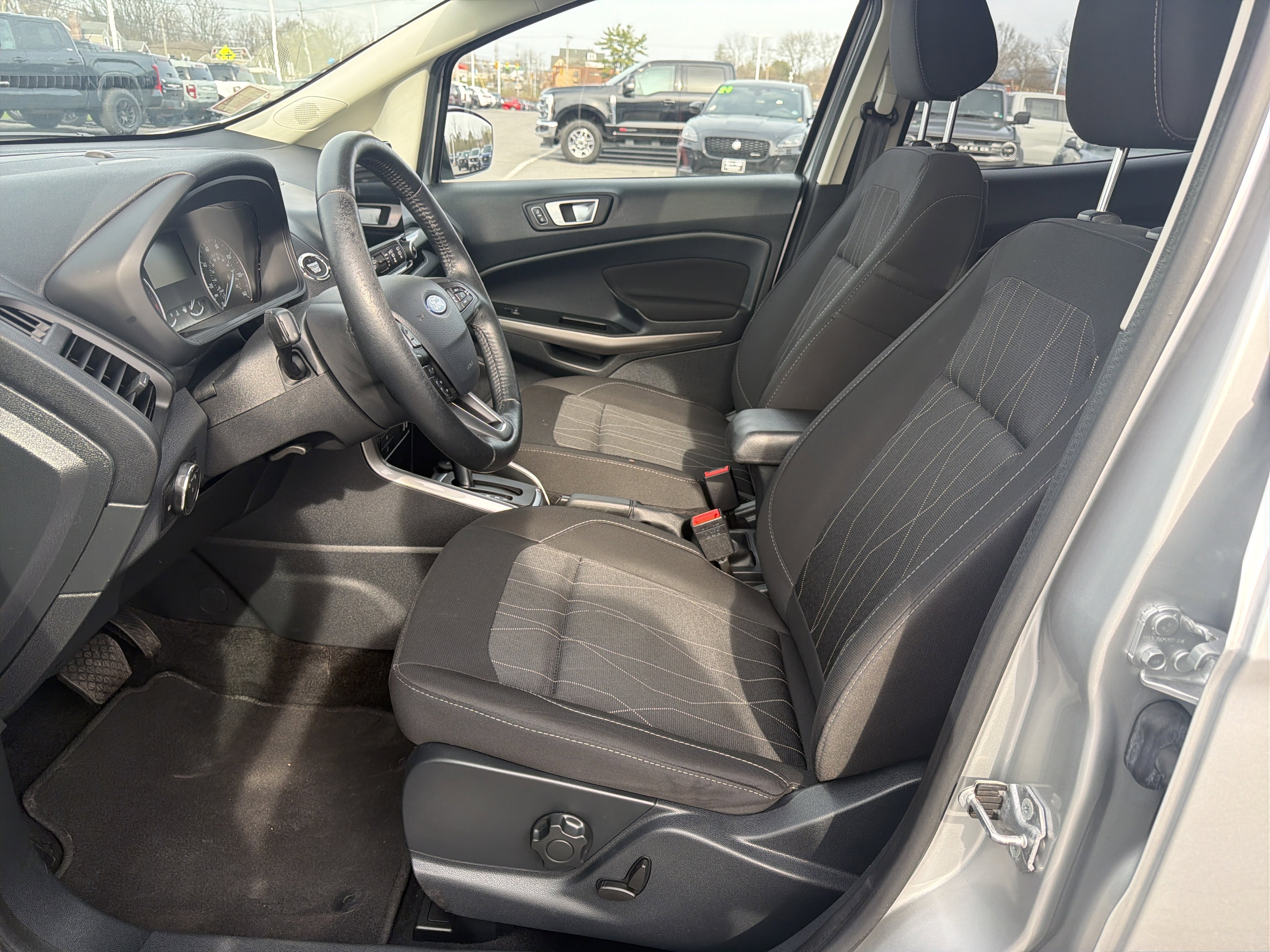 Certified 2019 Ford EcoSport SE w/ SE Convenience Package AWD/4WD image 12
