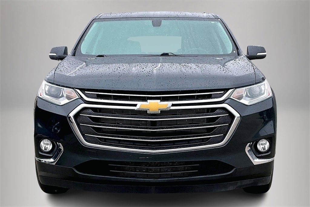 Used 2021 Chevrolet Traverse LT image 3