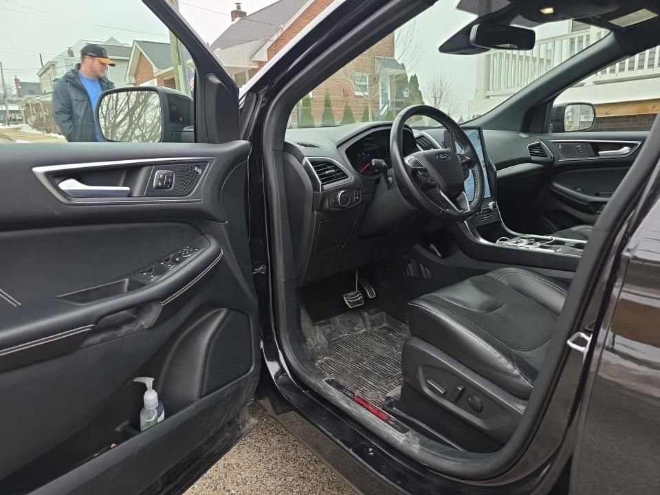 Certified 2022 Ford Edge ST image 5