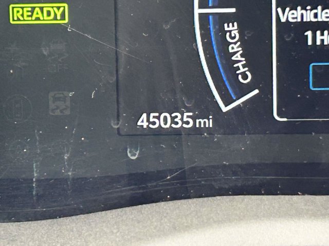 Used 2025 Toyota Camry LE FWD image 35