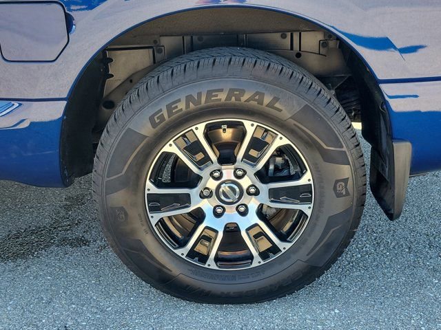 Used 2021 Nissan Titan SV w/ SV Convenience Package image 10