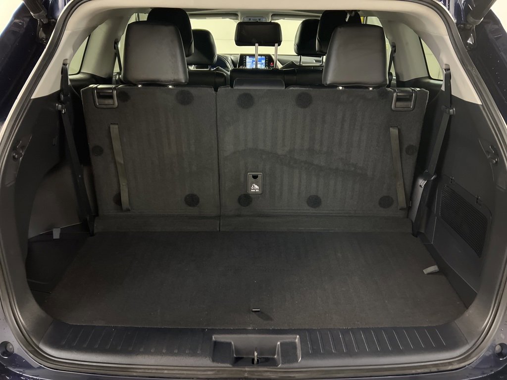 Used 2021 Toyota Highlander XLE image 34