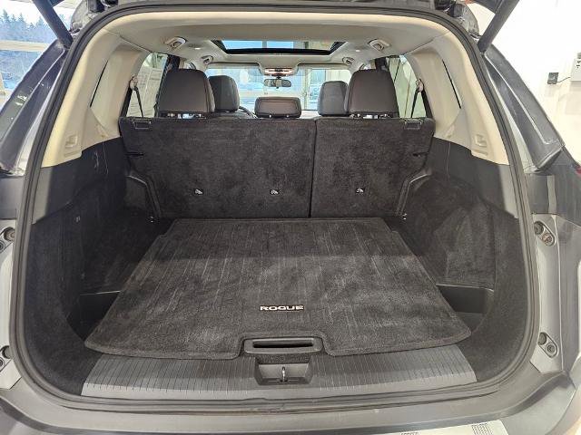 Used 2021 Nissan Rogue SV w/ Premium Package image 37