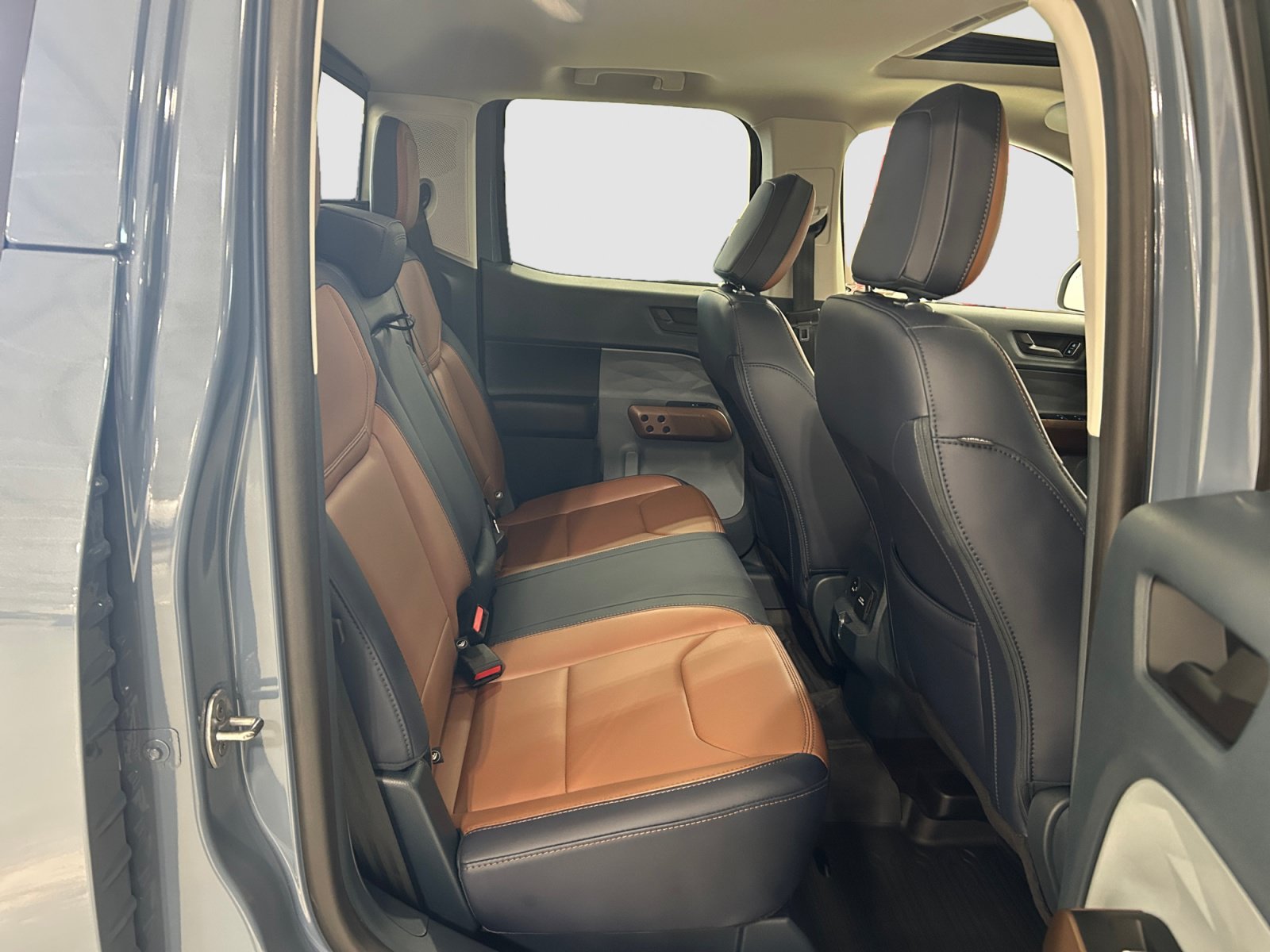 Certified 2024 Ford Maverick Lariat w/ 4K Tow Package AWD/4WD image 19