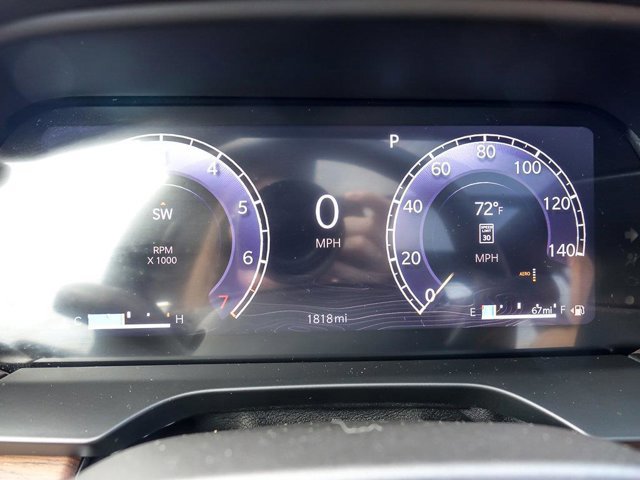 Used 2025 Jeep Grand Cherokee Summit w/ Luxury Tech Group V image 18