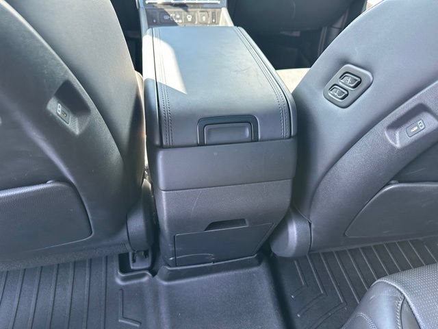 Used 2024 Hyundai Santa Fe Calligraphy AWD/4WD image 18