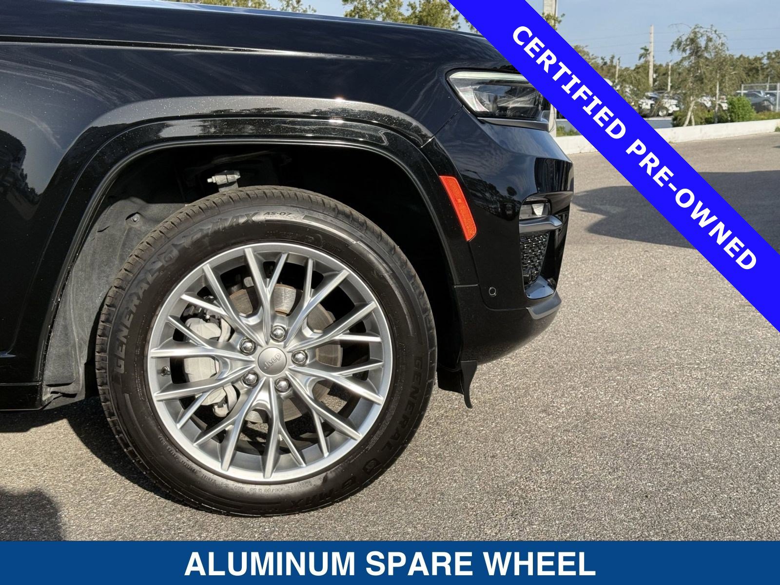 Used 2022 Jeep Grand Cherokee Summit image 11