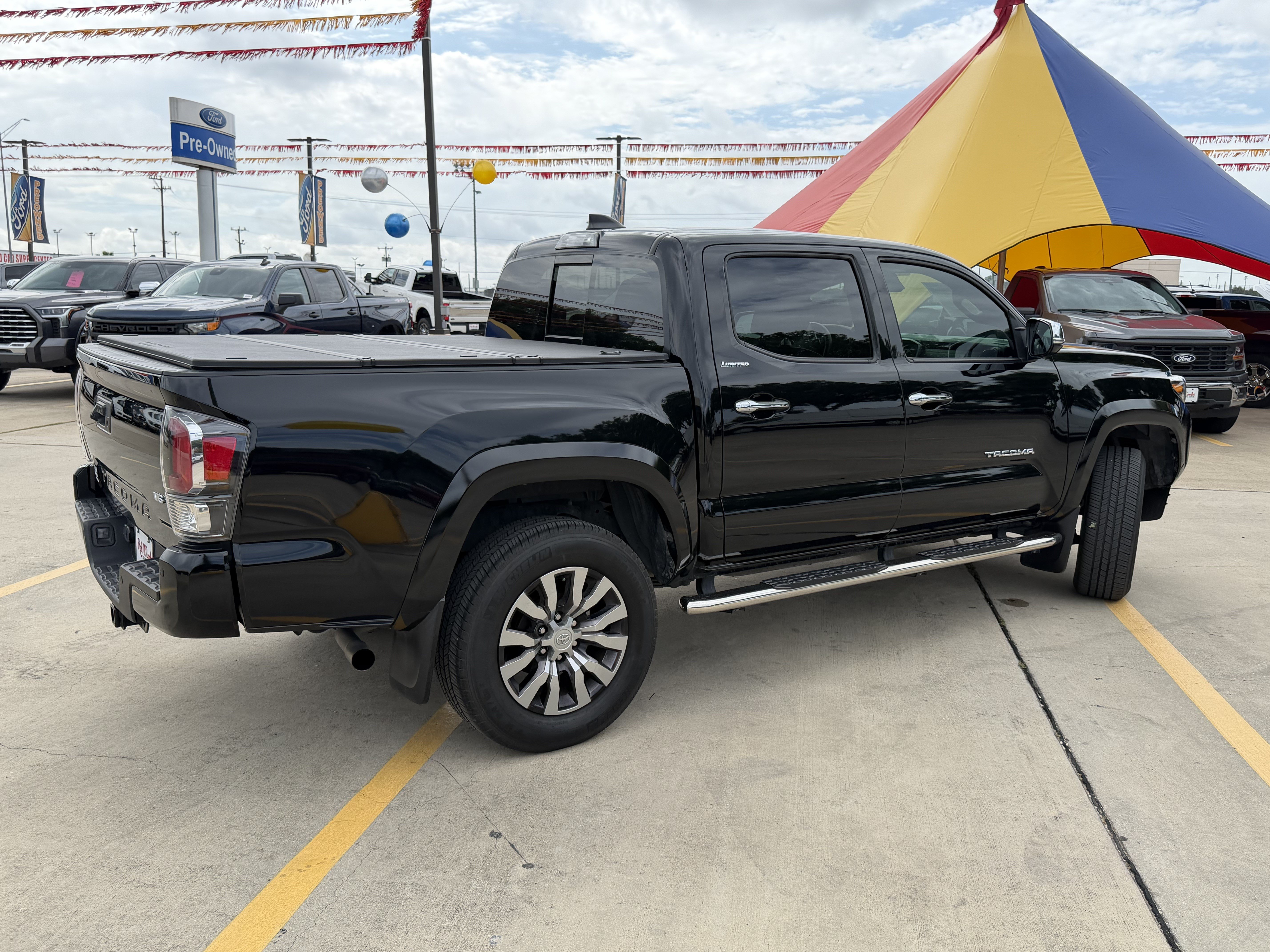 Used 2023 Toyota Tacoma Limited RWD image 6