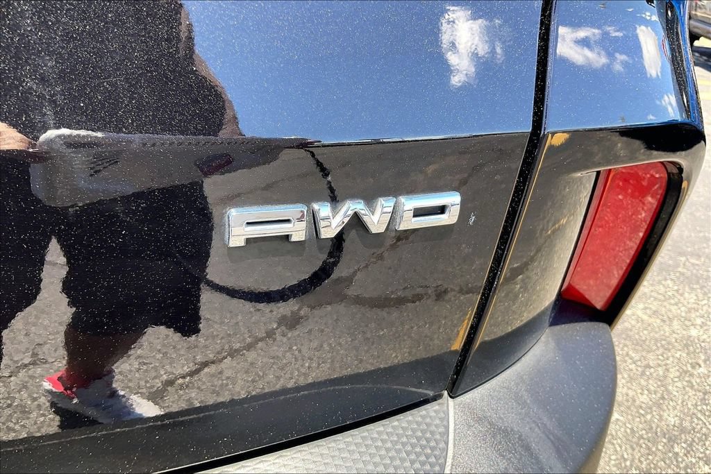 Certified 2025 Ford Escape ST-Line AWD/4WD image 32
