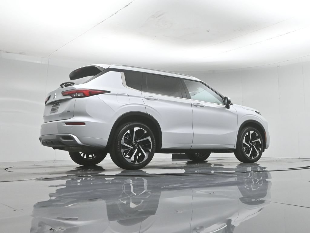 Used 2024 Mitsubishi Outlander SEL FWD image 46