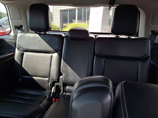 Certified 2025 Ford Expedition Platinum AWD/4WD image 11