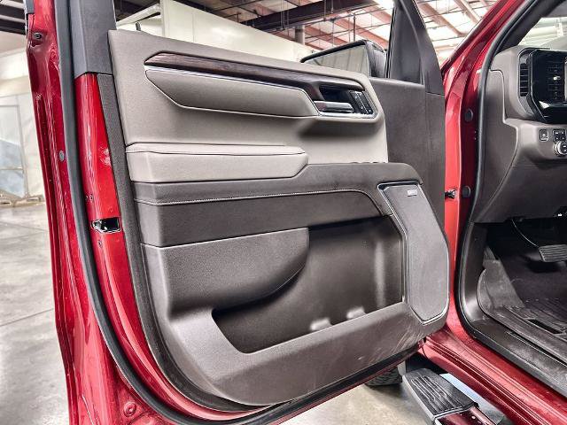 Used 2024 GMC Sierra 1500 SLT AWD/4WD image 17