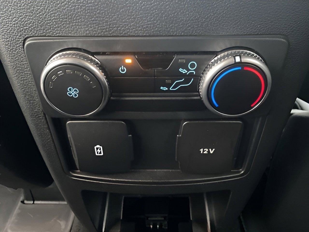 Certified 2023 Ford Explorer XLT w/ Equipment Group 202A image 14