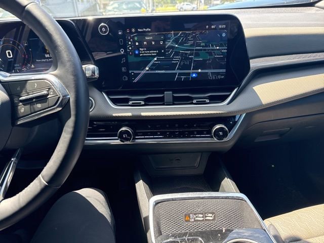 Used 2026 Chevrolet Equinox LT w/ Convenience Package II FWD image 11