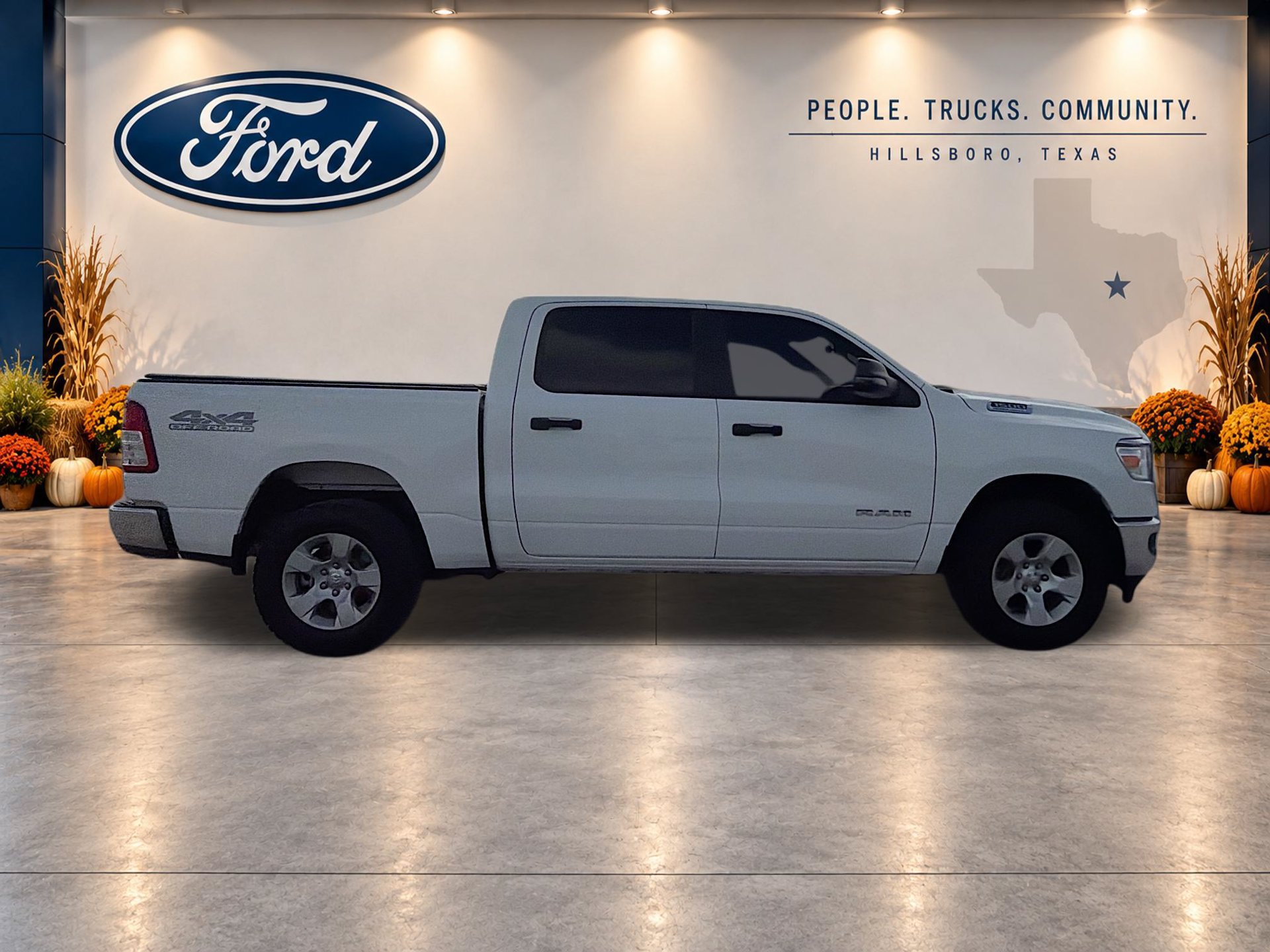 Used 2024 RAM 1500 Big Horn AWD/4WD image 4