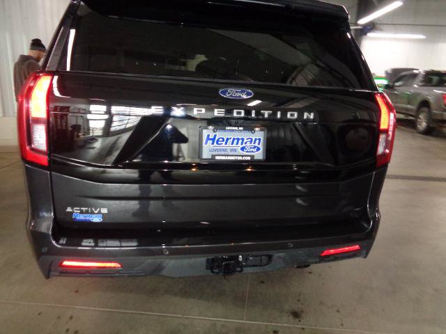 Certified 2025 Ford Expedition Active AWD/4WD image 4
