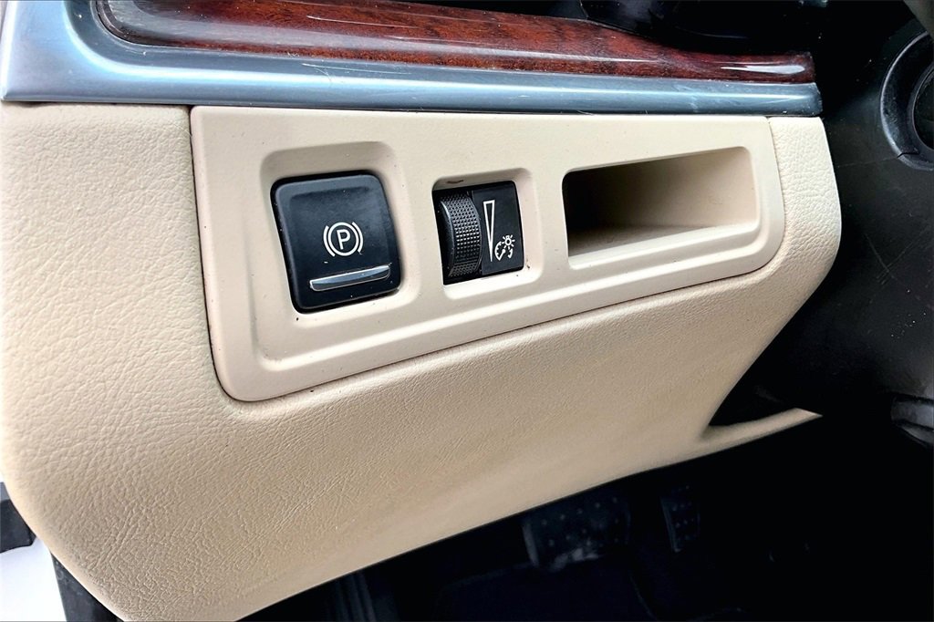 Used 2017 Cadillac XT5 Luxury w/ Driver Awareness Package image 25