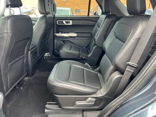 Certified 2023 Ford Explorer XLT w/ Equipment Group 202A AWD/4WD image 17