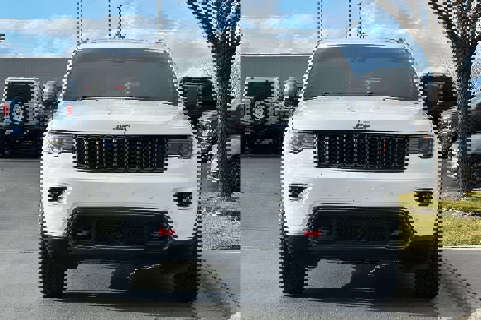 Used 2017 Jeep Grand Cherokee Trailhawk w/ Trailhawk Luxury Group image 8