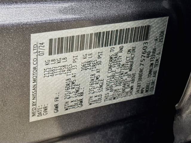 Used 2024 Nissan Rogue SV AWD/4WD image 23