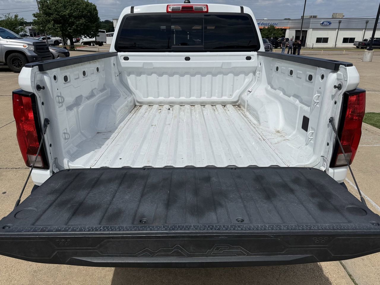 Used 2023 Chevrolet Colorado W/T w/ Advanced Trailering Package RWD image 27