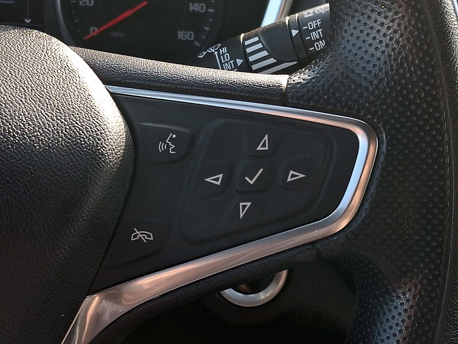 Used 2020 Chevrolet Equinox LT image 20