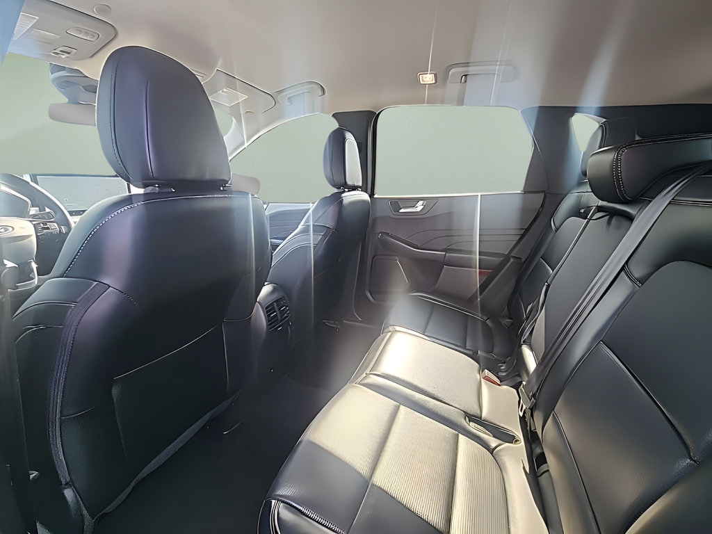 Certified 2024 Ford Escape Platinum AWD/4WD image 22
