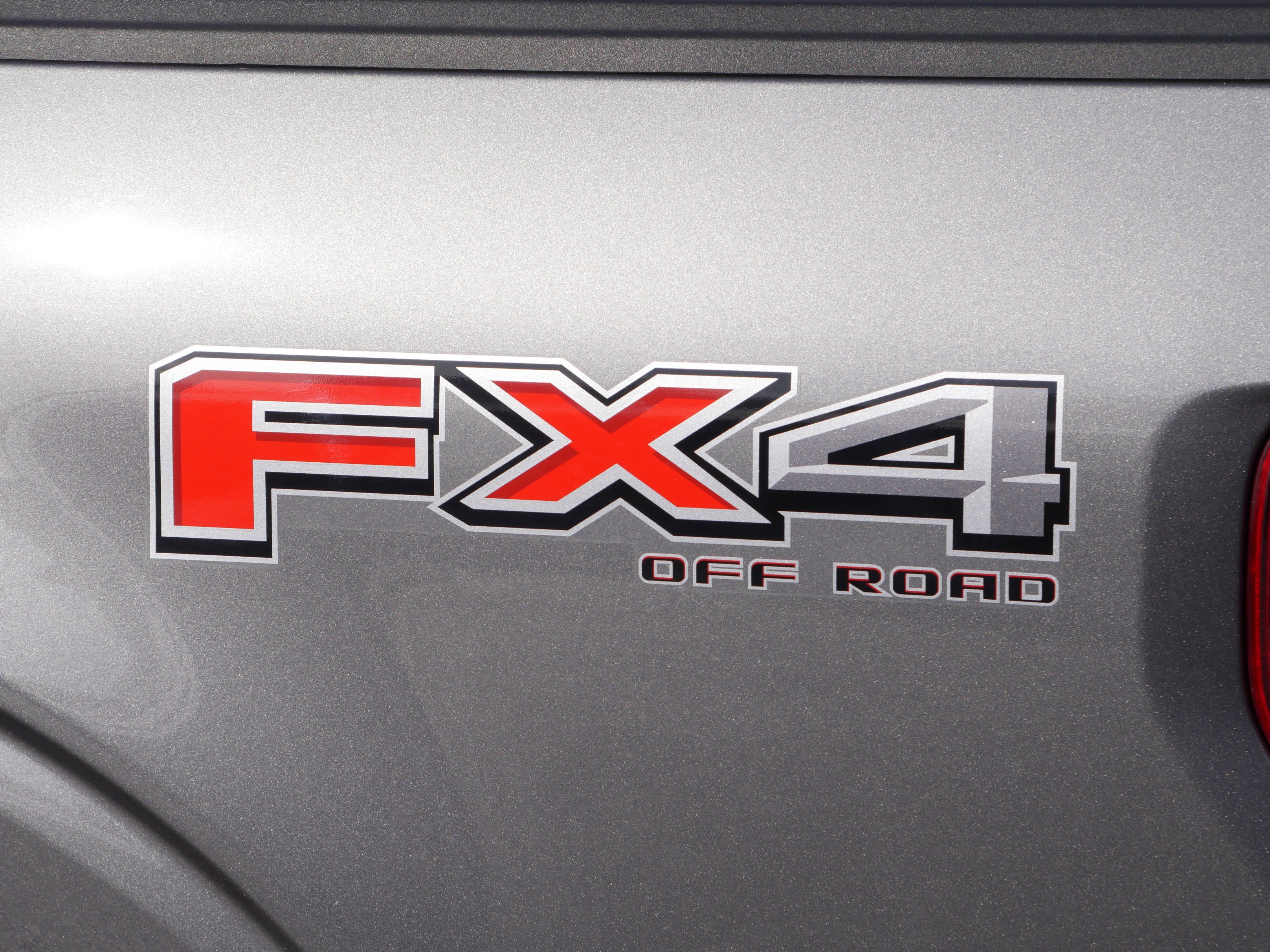 Certified 2022 Ford F150 XLT w/ Equipment Group 302A High image 24