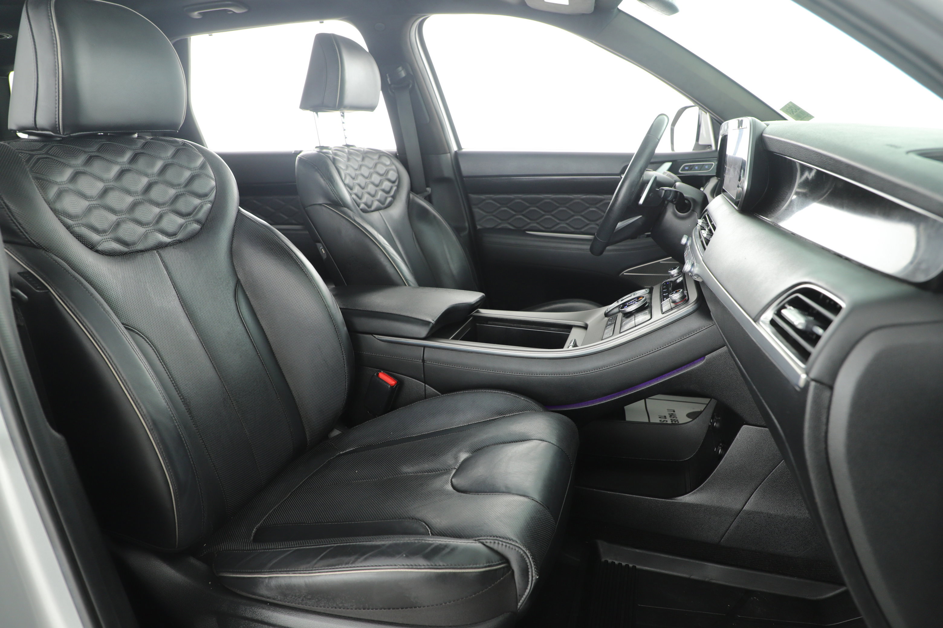 Used 2022 Hyundai Palisade Calligraphy w/ Winter Package image 20