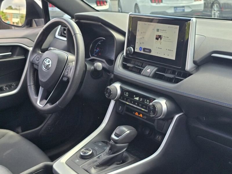 Used 2023 Toyota RAV4 SE AWD/4WD image 22