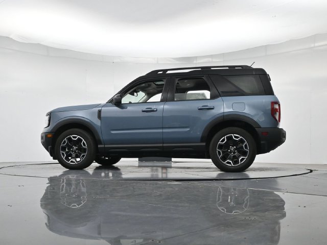 Certified 2025 Ford Bronco Sport Outer Banks w/ Outer Banks Tech Package+ AWD/4WD image 36