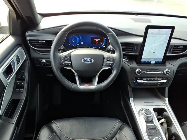 Certified 2020 Ford Explorer ST w/ Premium Technology Package image 5