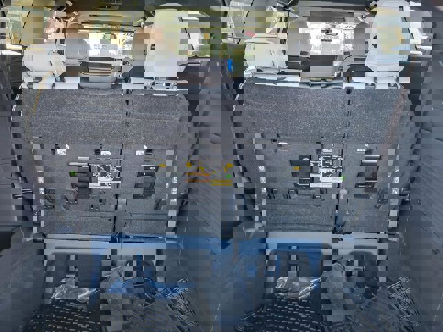 Used 2025 Toyota Sienna XSE image 27