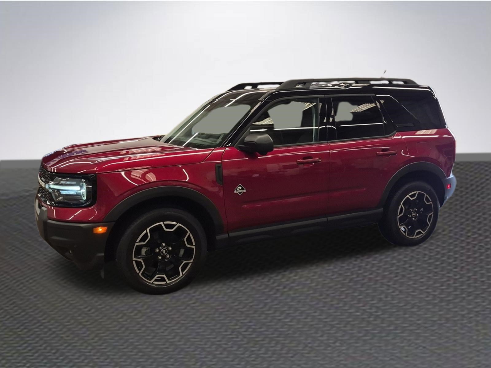 Certified 2025 Ford Bronco Sport Outer Banks w/ Outer Banks Tech Package+ AWD/4WD image 2
