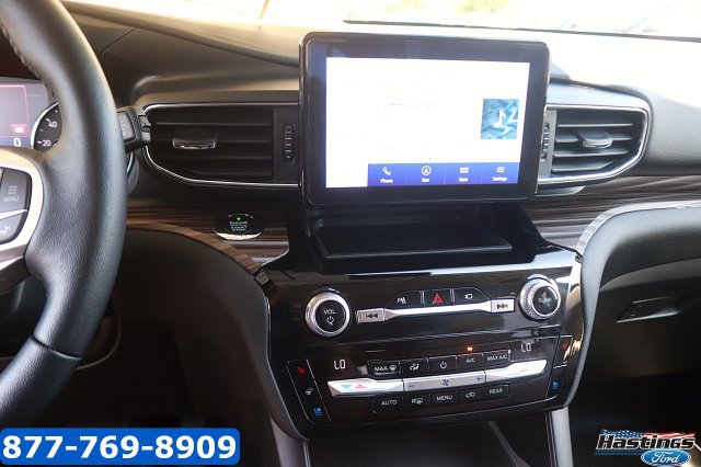Certified 2021 Ford Explorer Limited w/ Hybrid Equipment Group 310A AWD/4WD image 21