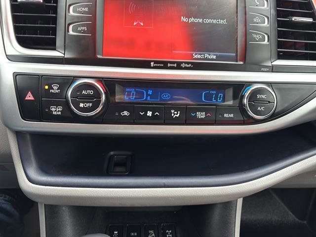 Used 2017 Toyota Highlander Plus w/ Protection Package #3 AWD/4WD image 23