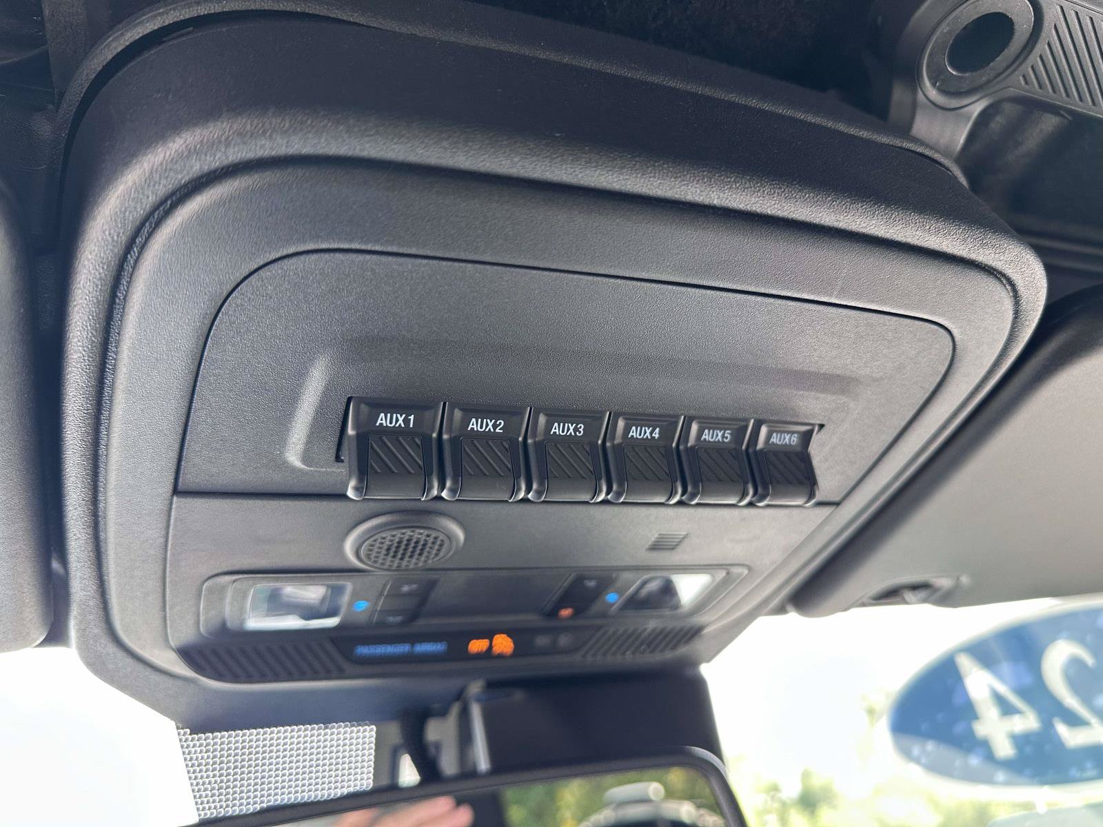 Certified 2024 Ford Bronco Wildtrak AWD/4WD image 29