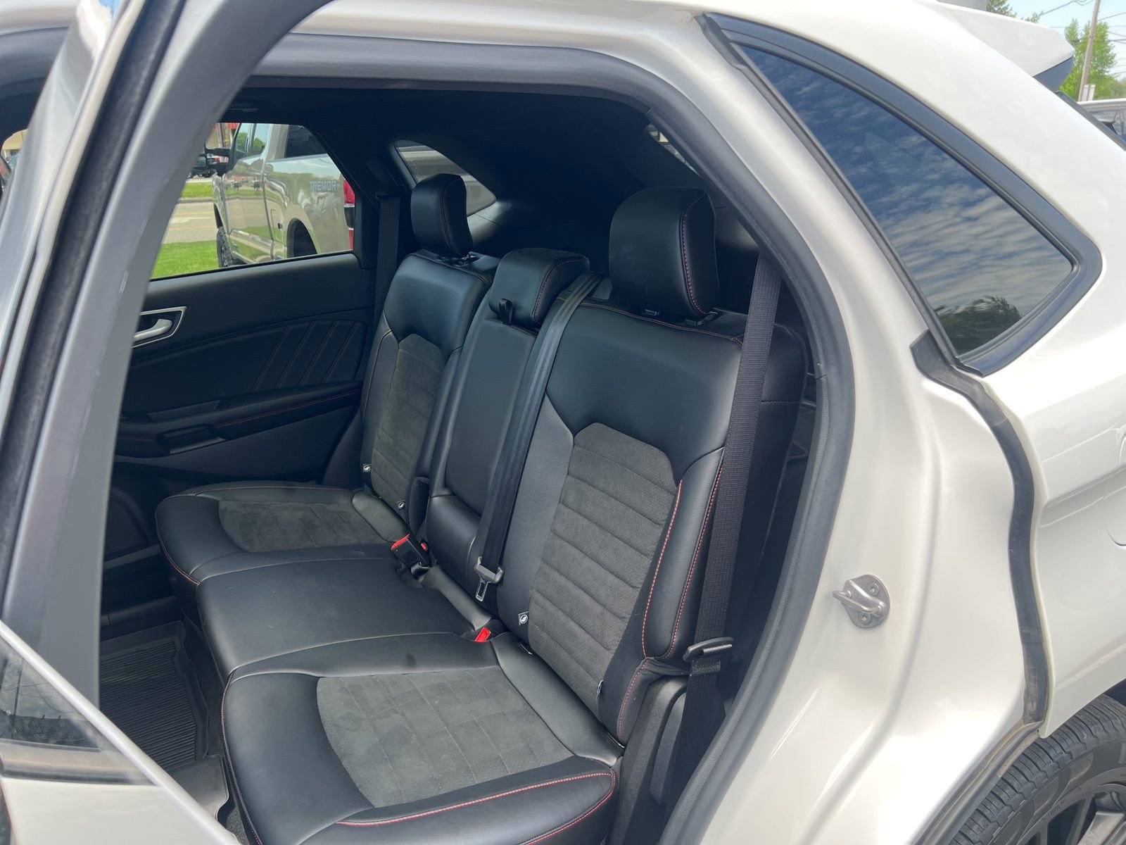 Certified 2023 Ford Edge ST-Line AWD/4WD image 37